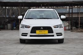 2013款三菱翼神1.8L手动豪华致尚版