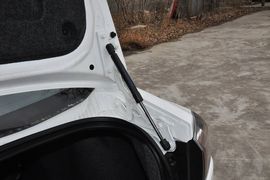 2013款三菱翼神1.8L