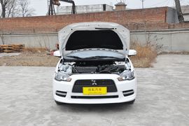 2013款三菱翼神1.8L