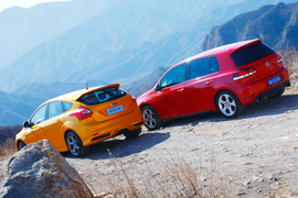 2013款福特福克斯ST试驾实拍