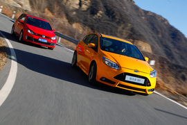 2013款福特福克斯ST试驾实拍