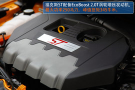 2013款福特福克斯ST试驾实拍