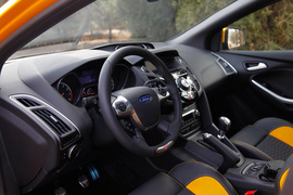 2013款福特福克斯ST试驾实拍