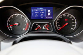 2013款福特福克斯ST试驾实拍