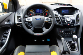 2013款福特福克斯ST试驾实拍