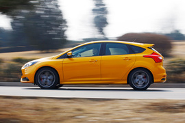 2013款福特福克斯ST试驾实拍