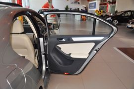 2012款大众速腾1.6L手动舒适型