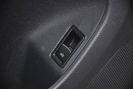 2012款大众速腾1.6L手动舒适型