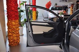 2012款大众速腾1.6L手动舒适型