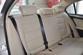 2012款大众速腾1.6L手动舒适型