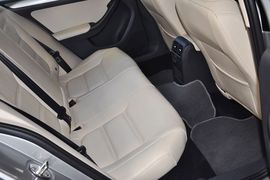 2012款大众速腾1.6L手动舒适型