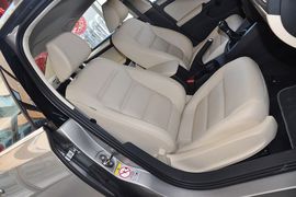 2012款大众速腾1.6L手动舒适型