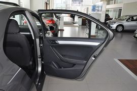 2013款大众全新捷达1.6L自动舒适型