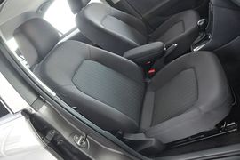 2013款大众全新捷达1.6L自动舒适型