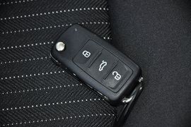 2013款大众全新捷达1.6L自动舒适型
