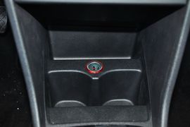 2013款大众全新捷达1.6L自动舒适型