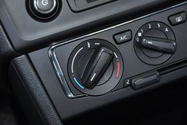 2013款大众全新捷达1.6L自动舒适型