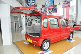 2012款铃木北斗星E+1.4VVT标准型