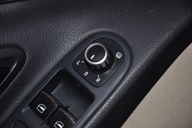 2012款大众高尔夫1.6L手动舒适型