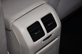2012款大众高尔夫1.6L手动舒适型