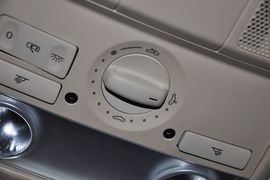 2012款大众高尔夫1.6L手动舒适型