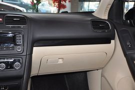 2012款大众高尔夫1.6L手动舒适型