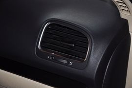 2012款大众高尔夫1.6L手动舒适型