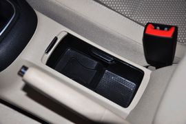 2012款大众高尔夫1.6L手动舒适型