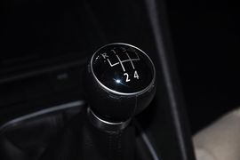 2012款大众高尔夫1.6L手动舒适型