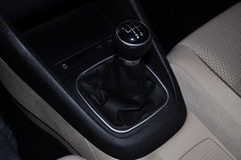 2012款大众高尔夫1.6L手动舒适型