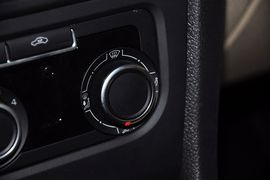 2012款大众高尔夫1.6L手动舒适型