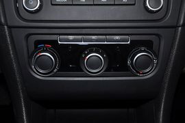2012款大众高尔夫1.6L手动舒适型