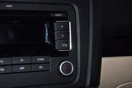 2012款大众高尔夫1.6L手动舒适型