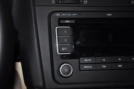 2012款大众高尔夫1.6L手动舒适型