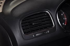 2012款大众高尔夫1.6L手动舒适型