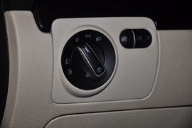 2012款大众高尔夫1.6L手动舒适型