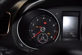2012款大众高尔夫1.6L手动舒适型