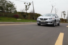 2013款雷诺新风朗试驾