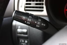 2008款翼豹三厢内饰