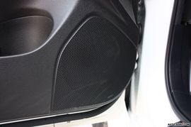 2008款翼豹三厢内饰