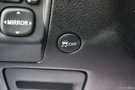 2008款翼豹三厢内饰