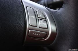 2008款翼豹三厢内饰