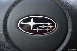 2008款翼豹三厢内饰