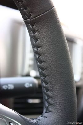 2008款翼豹三厢内饰