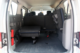 2013款郑州日产NV200体验