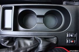 2008款翼豹三厢内饰