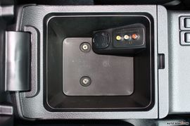 2008款翼豹三厢内饰