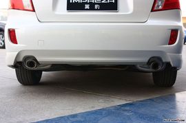 2008款翼豹三厢外观