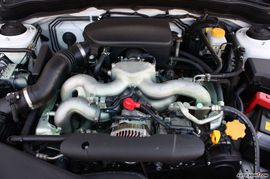 2008款翼豹三厢外观