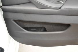 2013款宝马520i典雅型